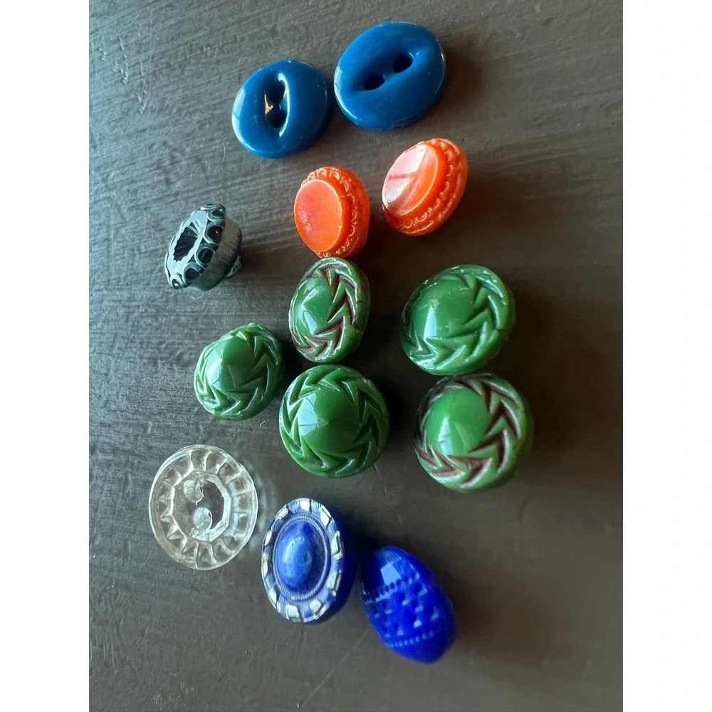 Vintage‎ Glass Buttons Lot 12pc Carved Art Deco Czech Retro Upcycled MCM Crafts